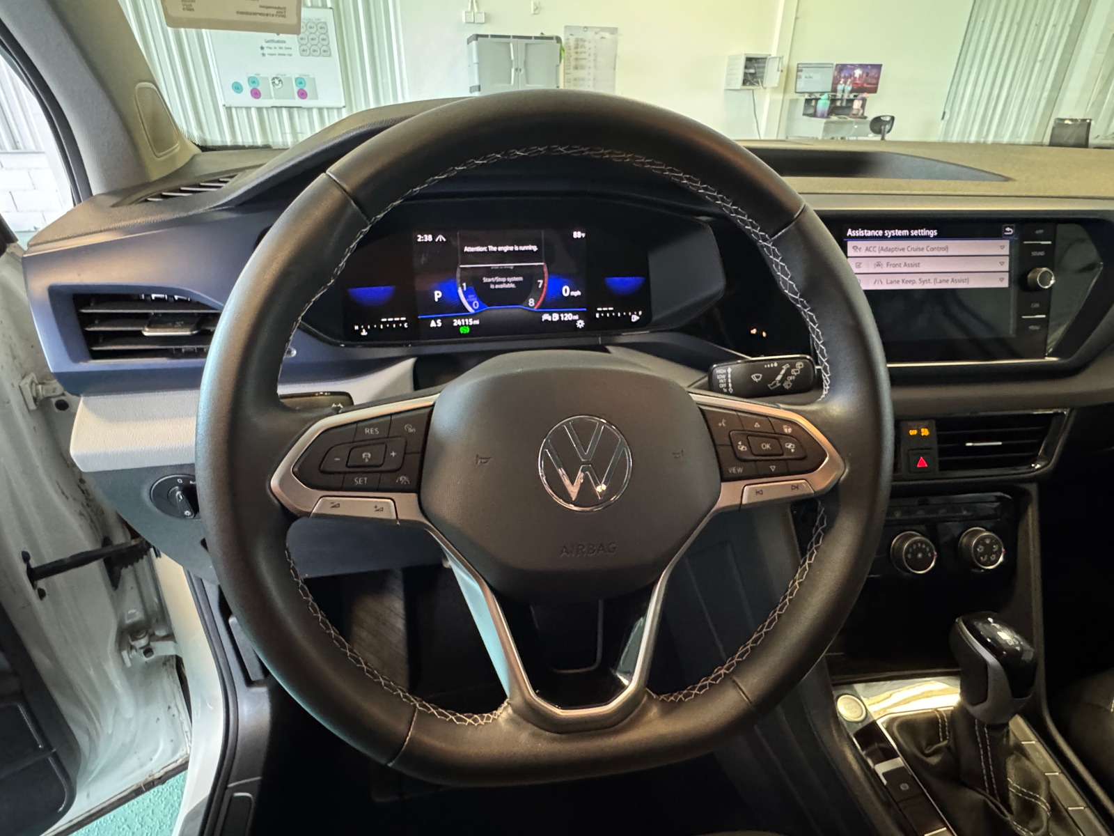 Thumbnail: 2023 Volkswagen Taos - 5