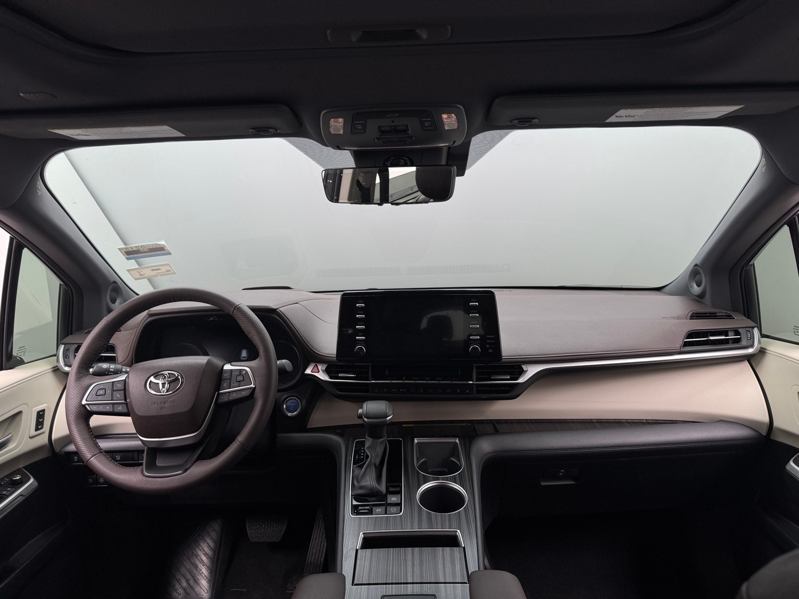 Thumbnail: 2023 Toyota Sienna - 2