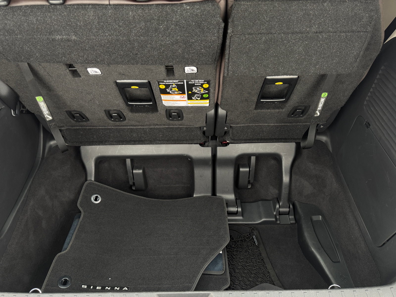 Thumbnail: 2023 Toyota Sienna - 6