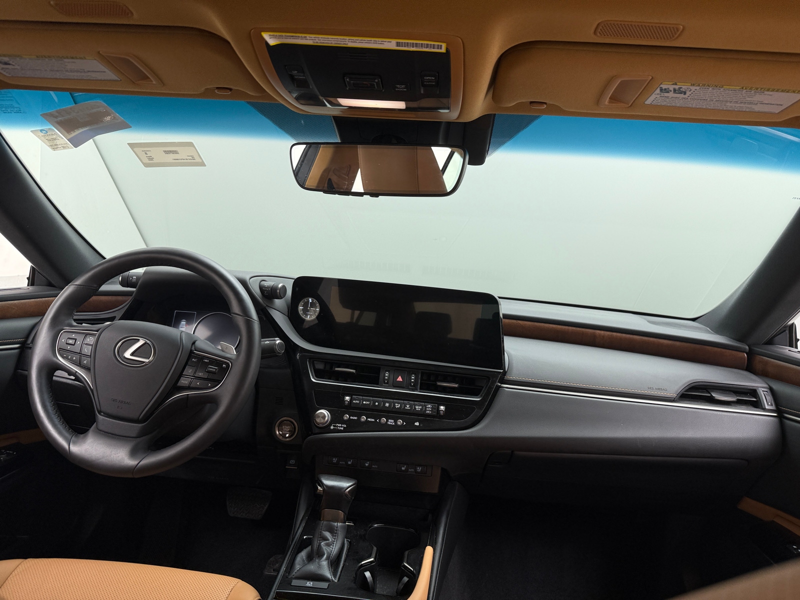 Thumbnail: 2023 Lexus ES - 2