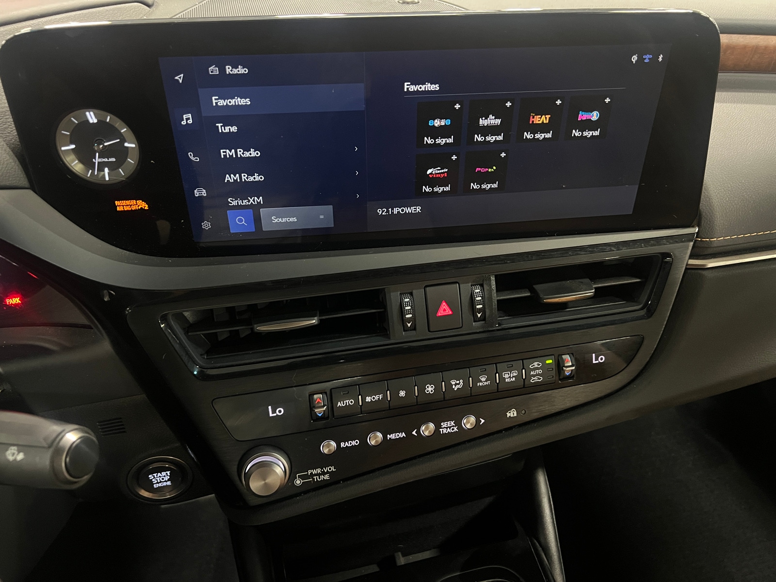 Thumbnail: 2023 Lexus ES - 3