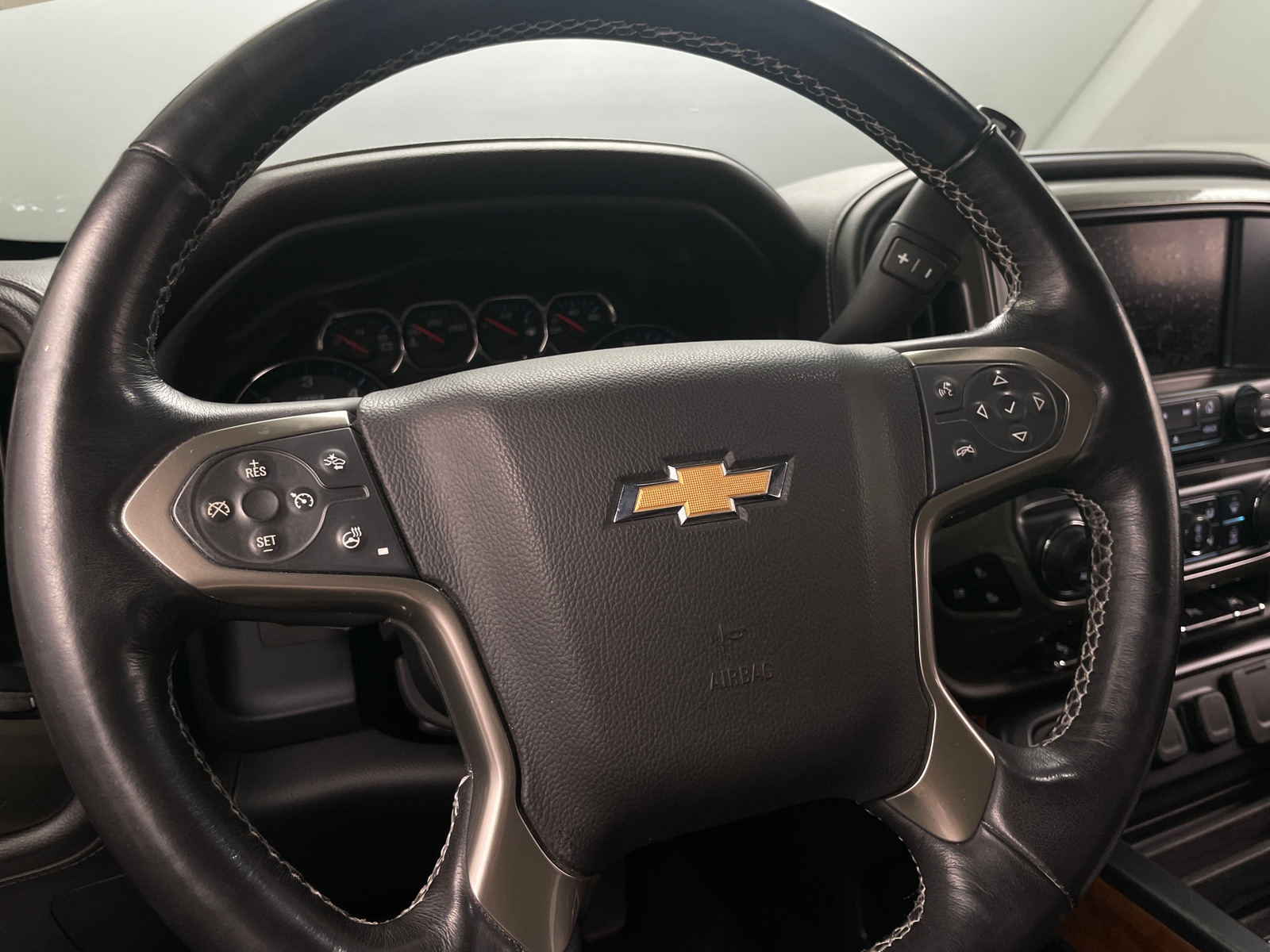 Thumbnail: 2018 Chevrolet Silverado 1500 - 4