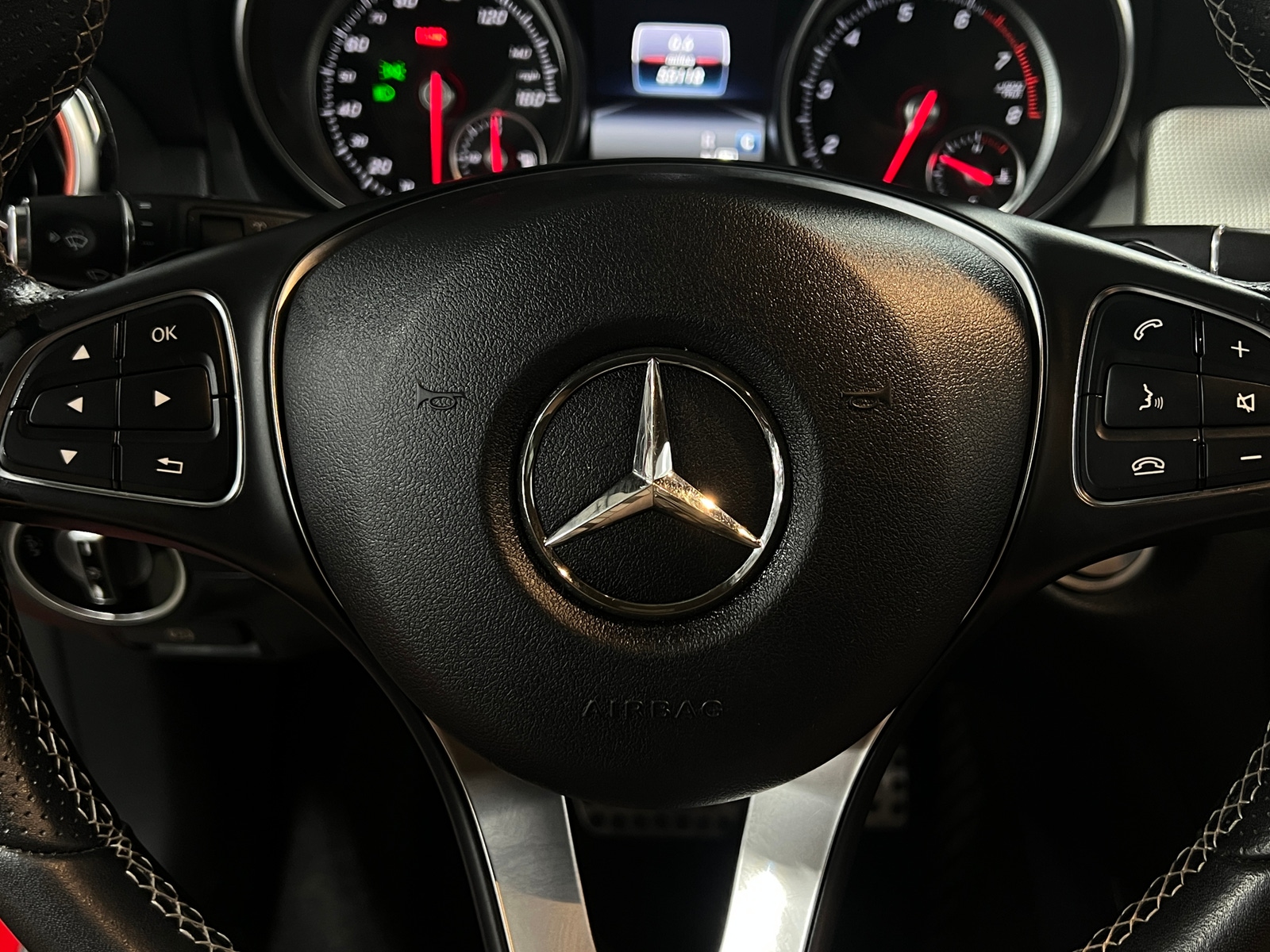 Thumbnail: 2018 Mercedes-Benz GLA - 4
