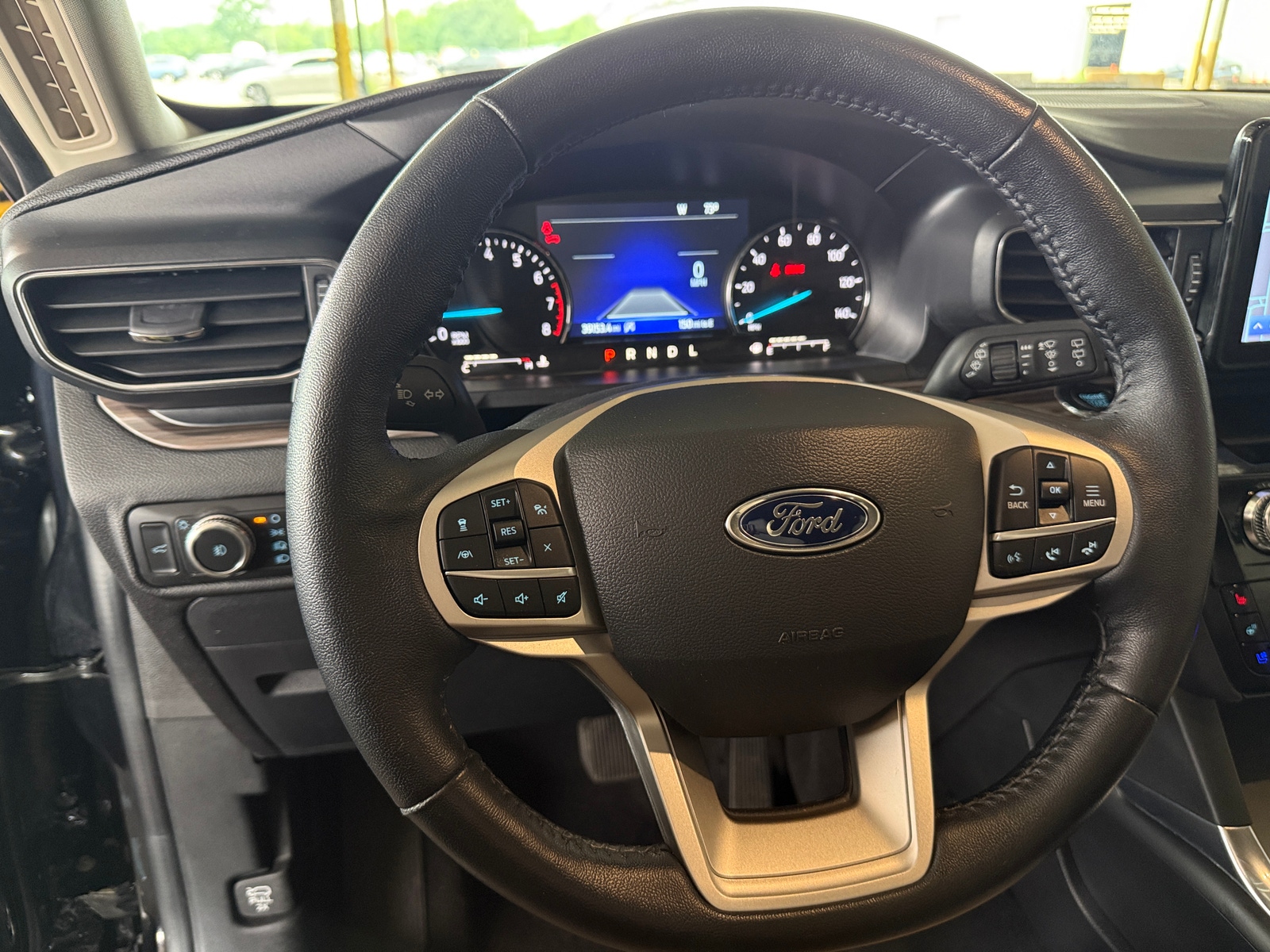 Thumbnail: 2022 Ford Explorer - 4