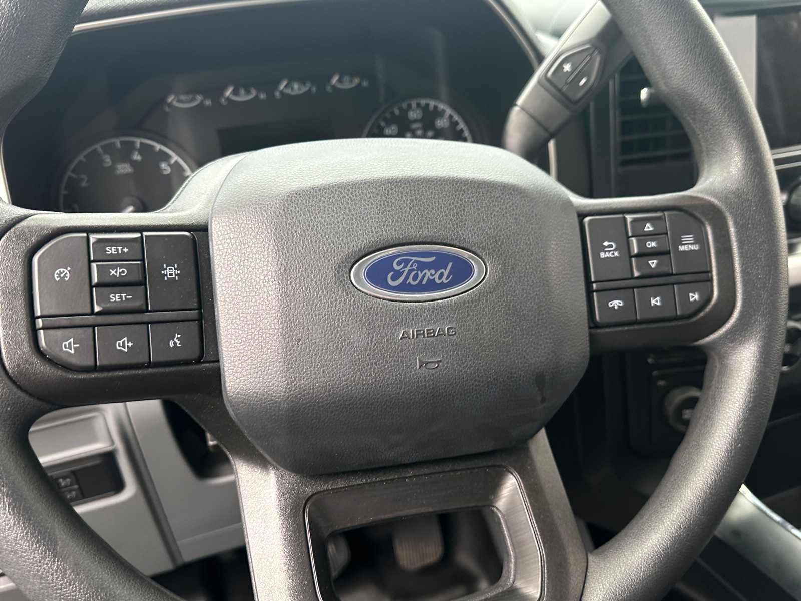 Thumbnail: 2023 Ford Econoline - 5