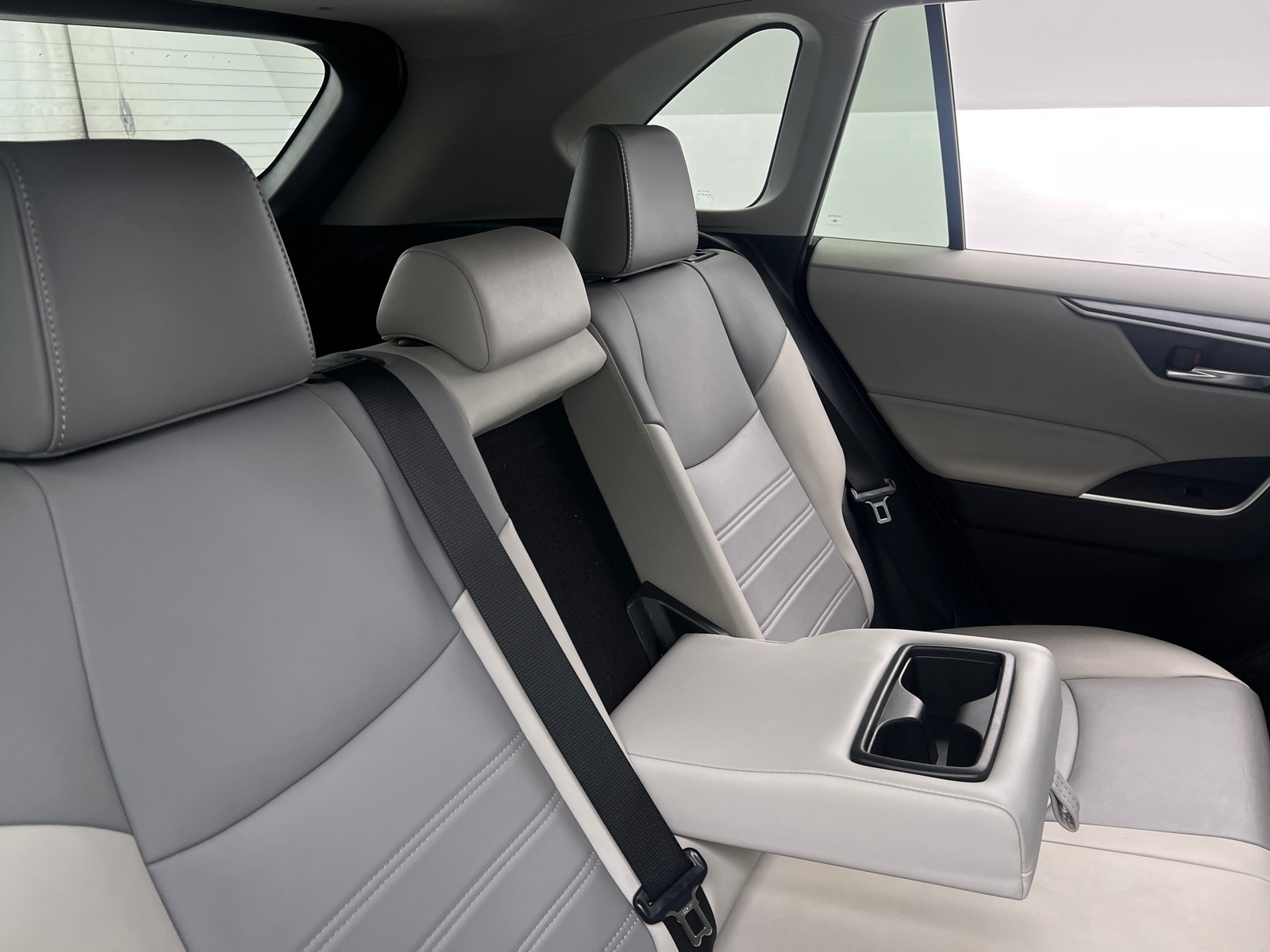Thumbnail: 2021 Toyota RAV4 - 5