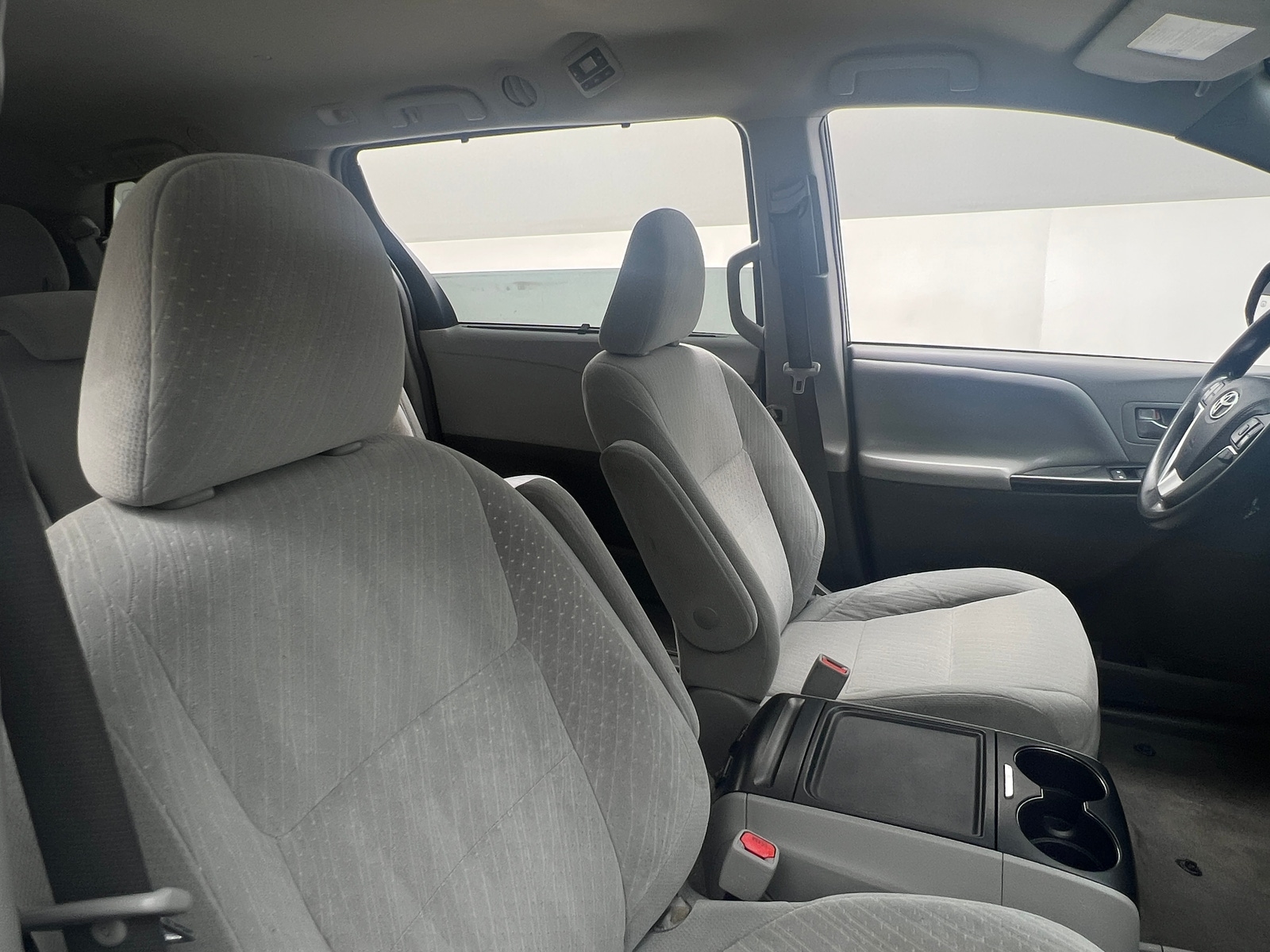 Thumbnail: 2018 Toyota Sienna - 2