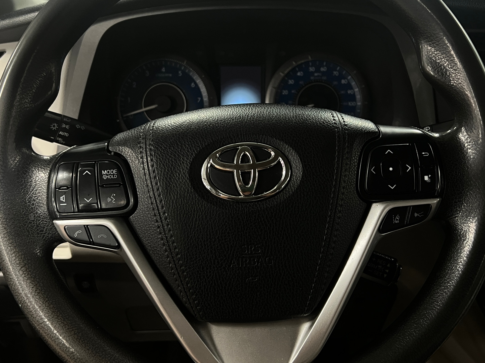 Thumbnail: 2018 Toyota Sienna - 5