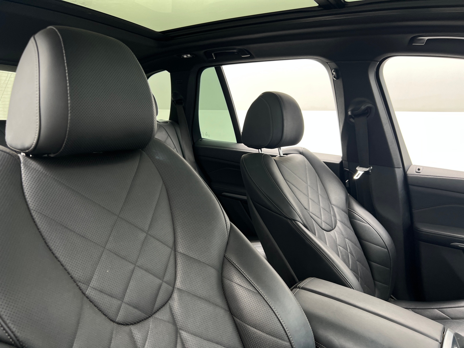 Thumbnail: 2023 BMW X5 - 2
