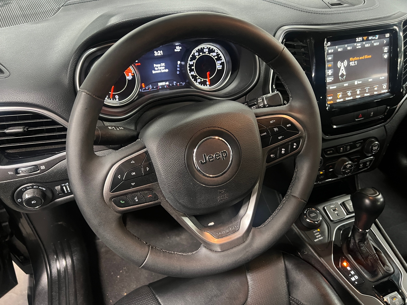 Thumbnail: 2022 Jeep Cherokee - 4