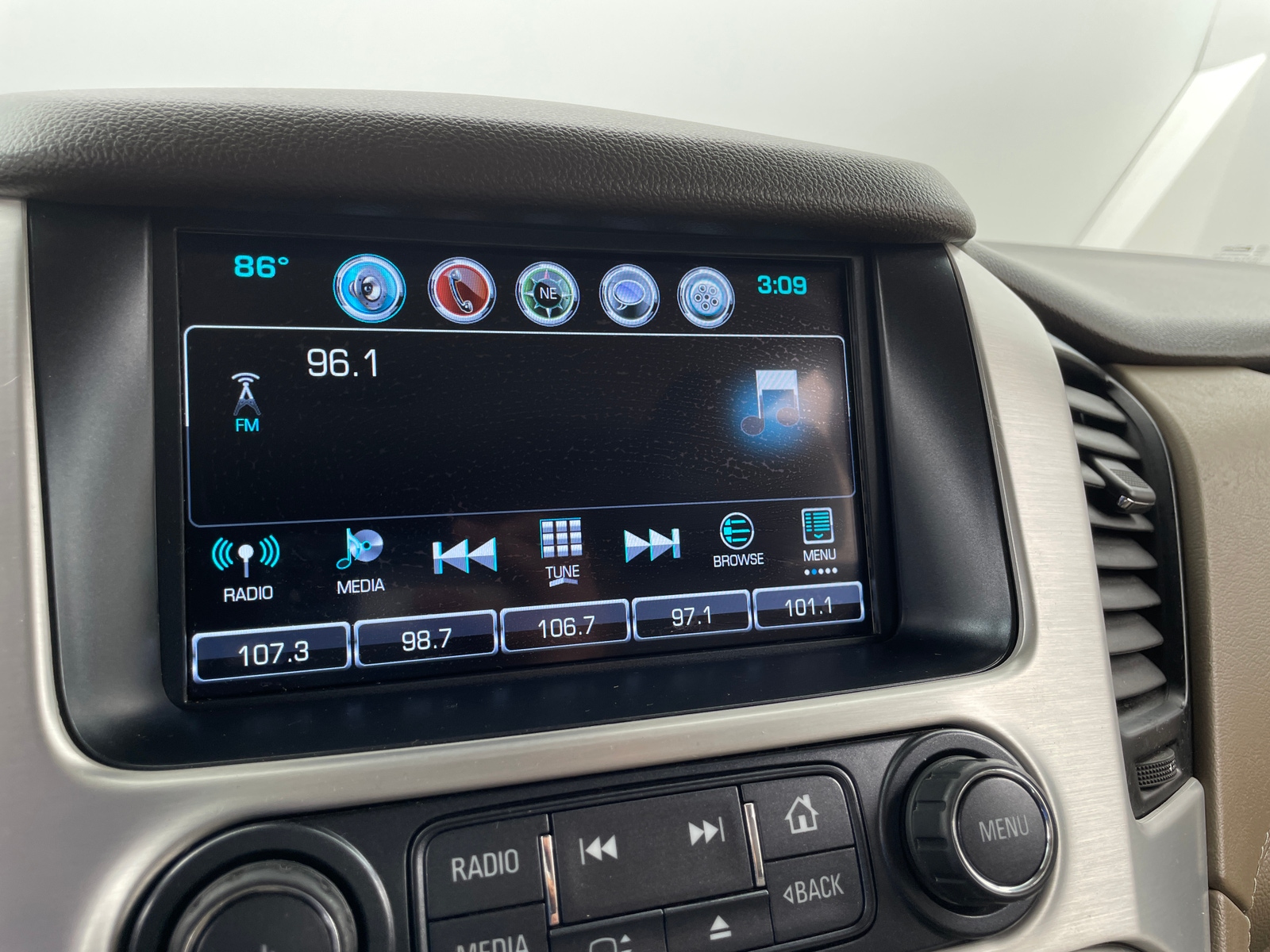 Thumbnail: 2019 GMC Yukon - 4
