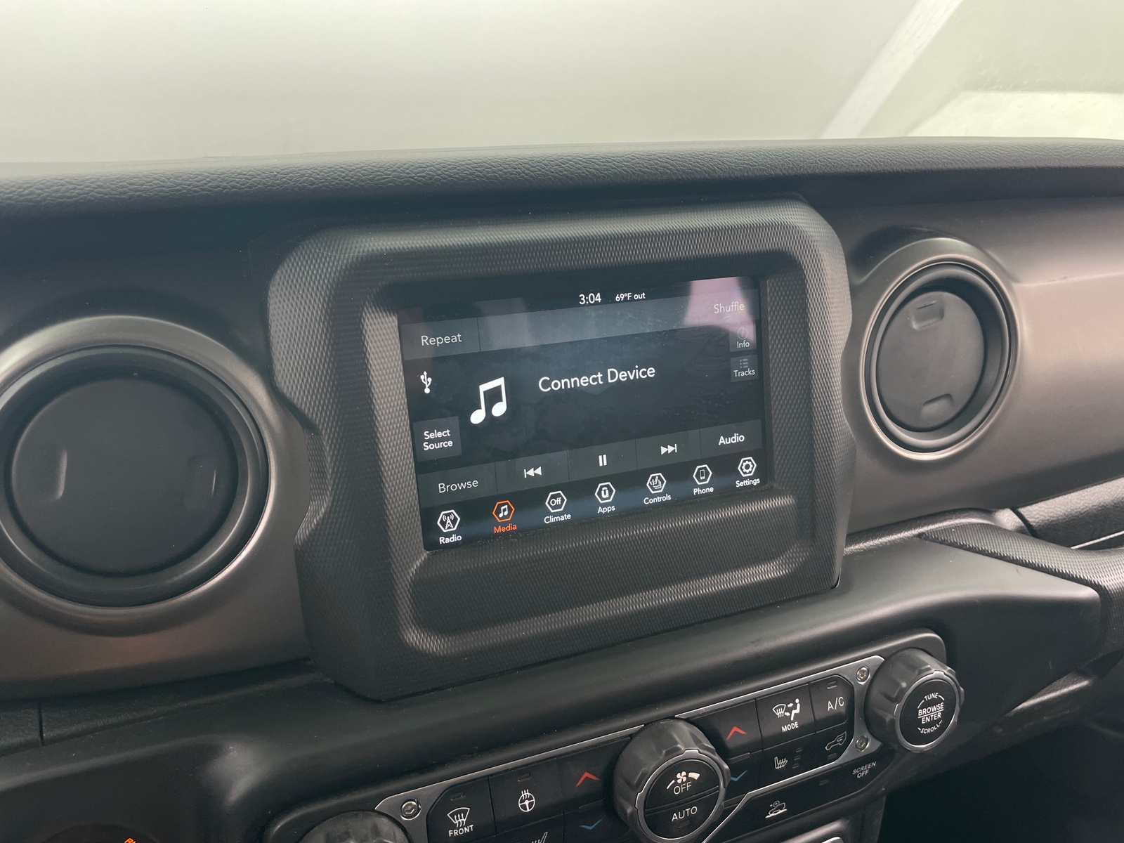 Thumbnail: 2022 Jeep Gladiator - 4