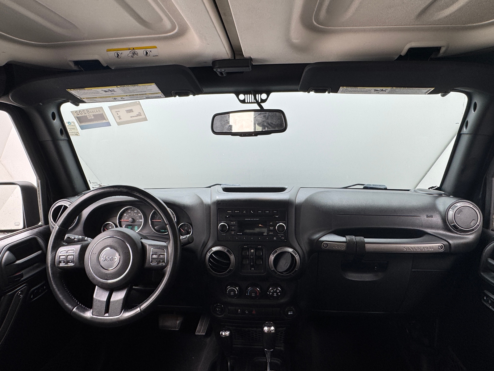 Thumbnail: 2015 Jeep Wrangler - 3