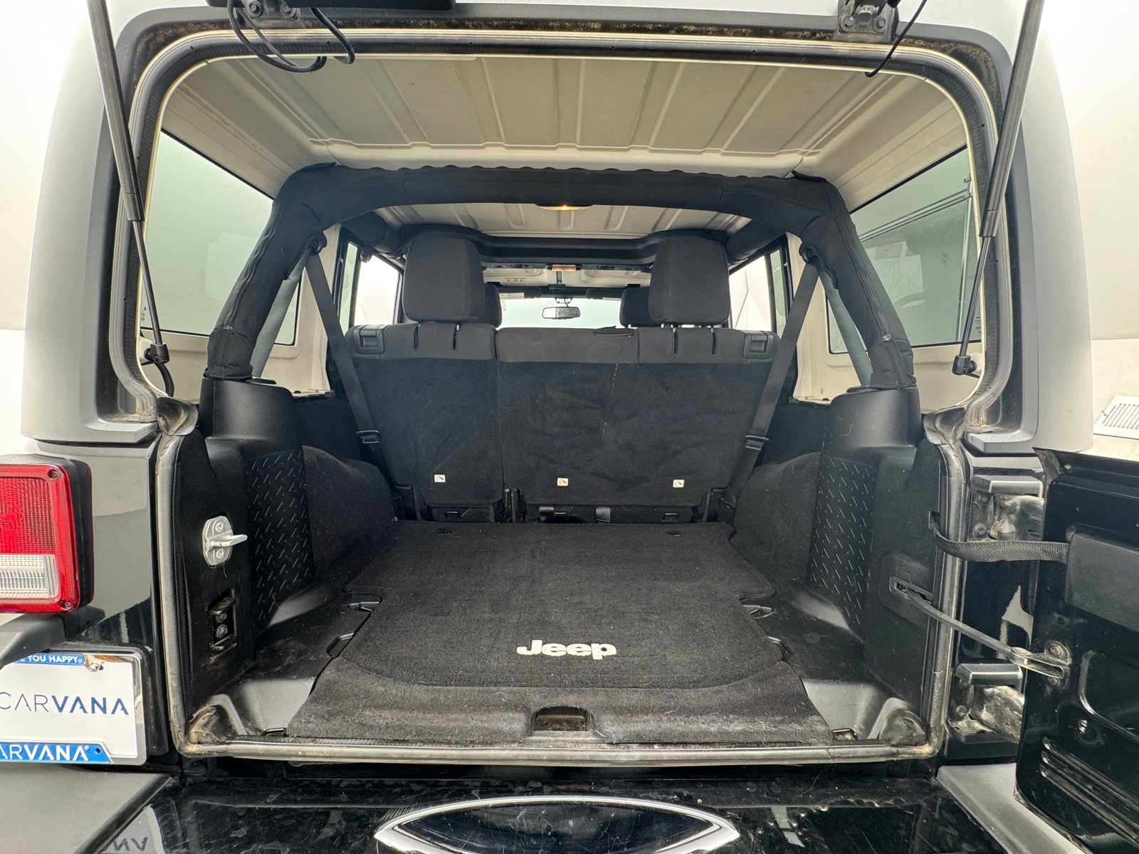 Thumbnail: 2015 Jeep Wrangler - 7