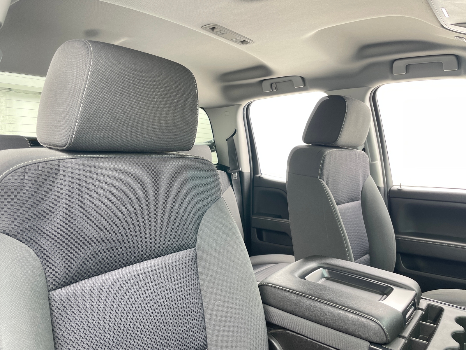 Thumbnail: 2018 Chevrolet Silverado 1500 - 2