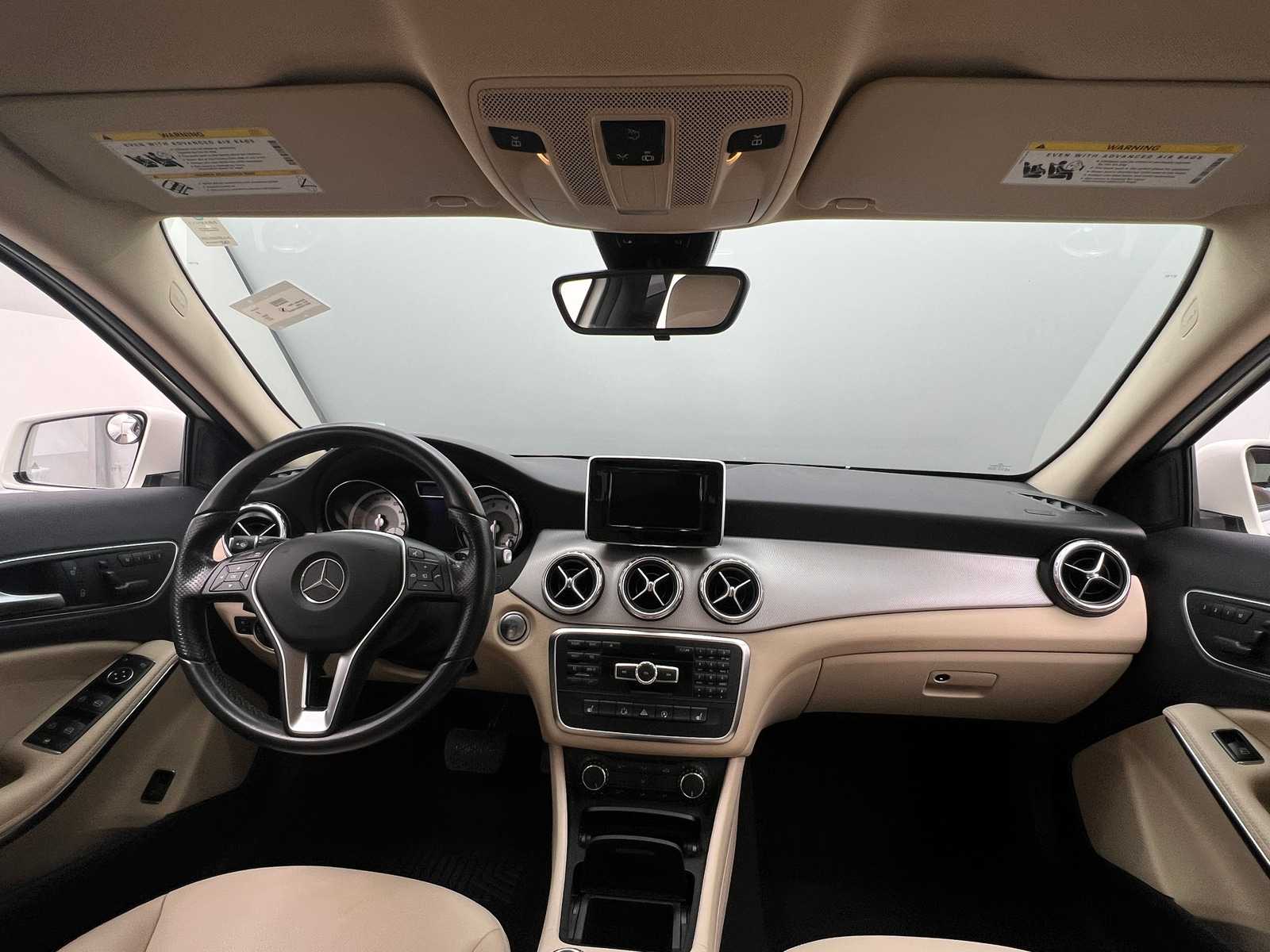 Thumbnail: 2015 Mercedes-Benz GLA - 2