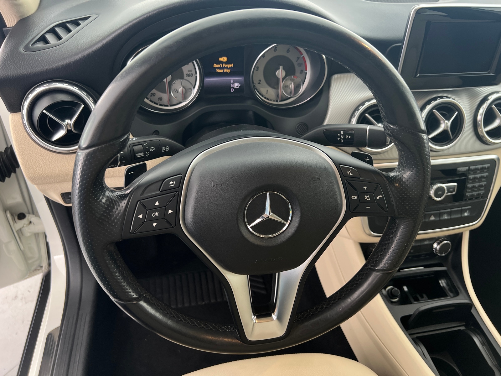 Thumbnail: 2015 Mercedes-Benz GLA - 4