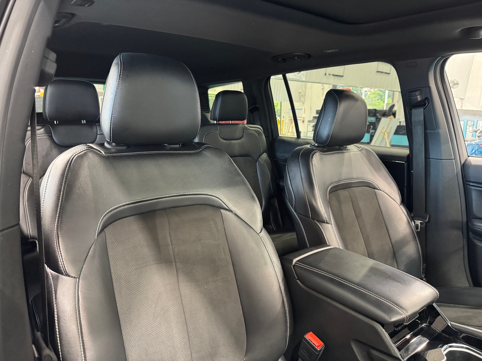 Thumbnail: 2022 Jeep Grand Cherokee L - 2