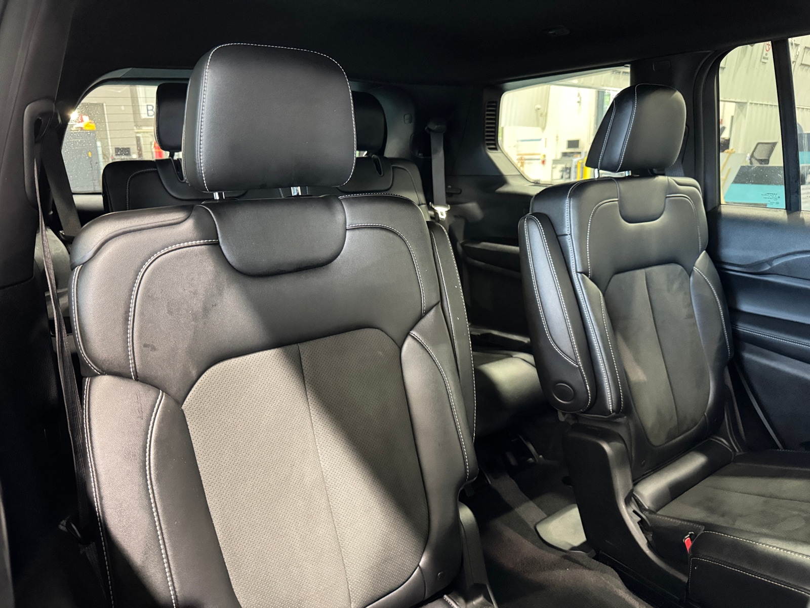 Thumbnail: 2022 Jeep Grand Cherokee L - 6