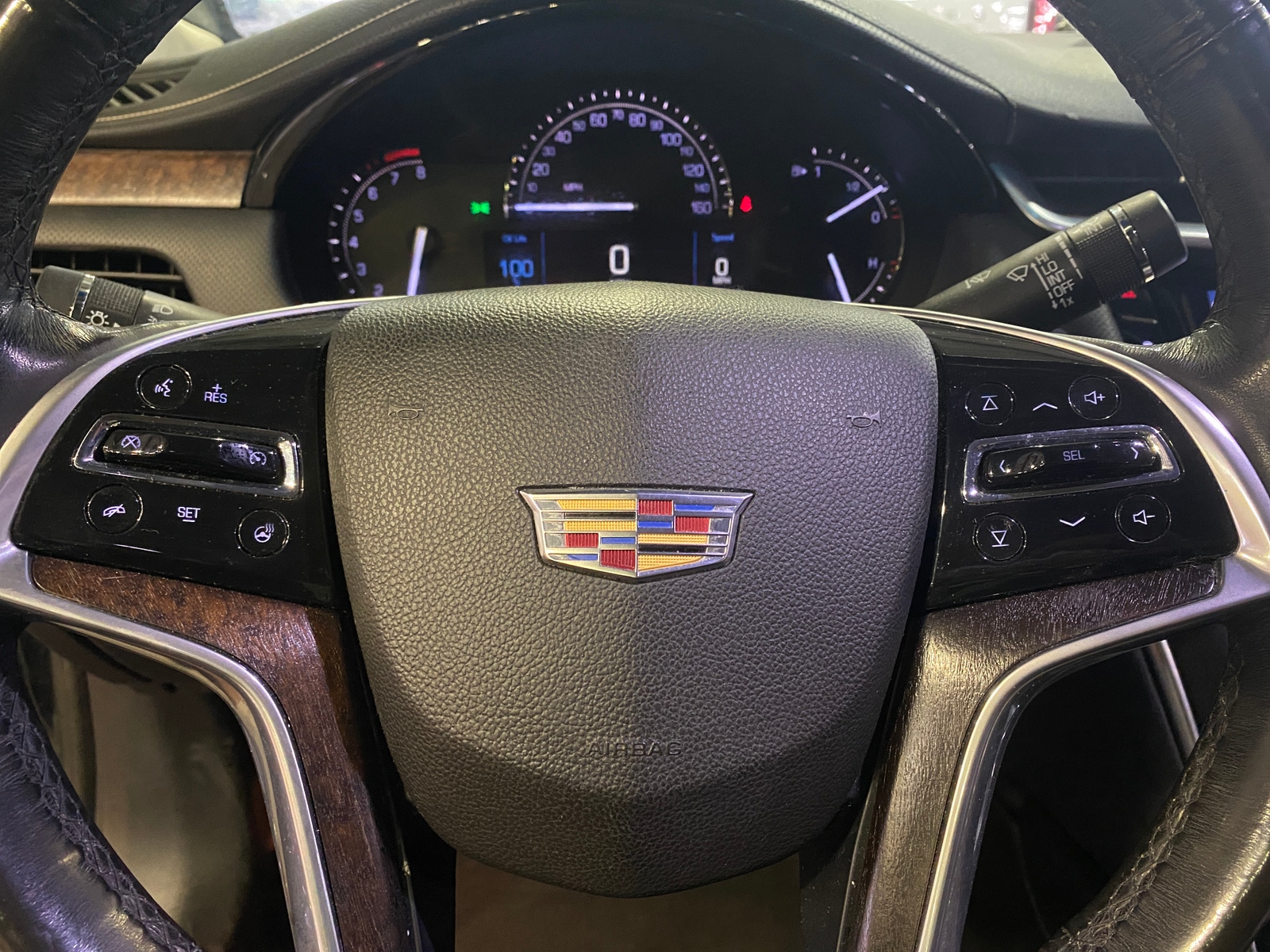 Thumbnail: 2018 Cadillac XTS - 4