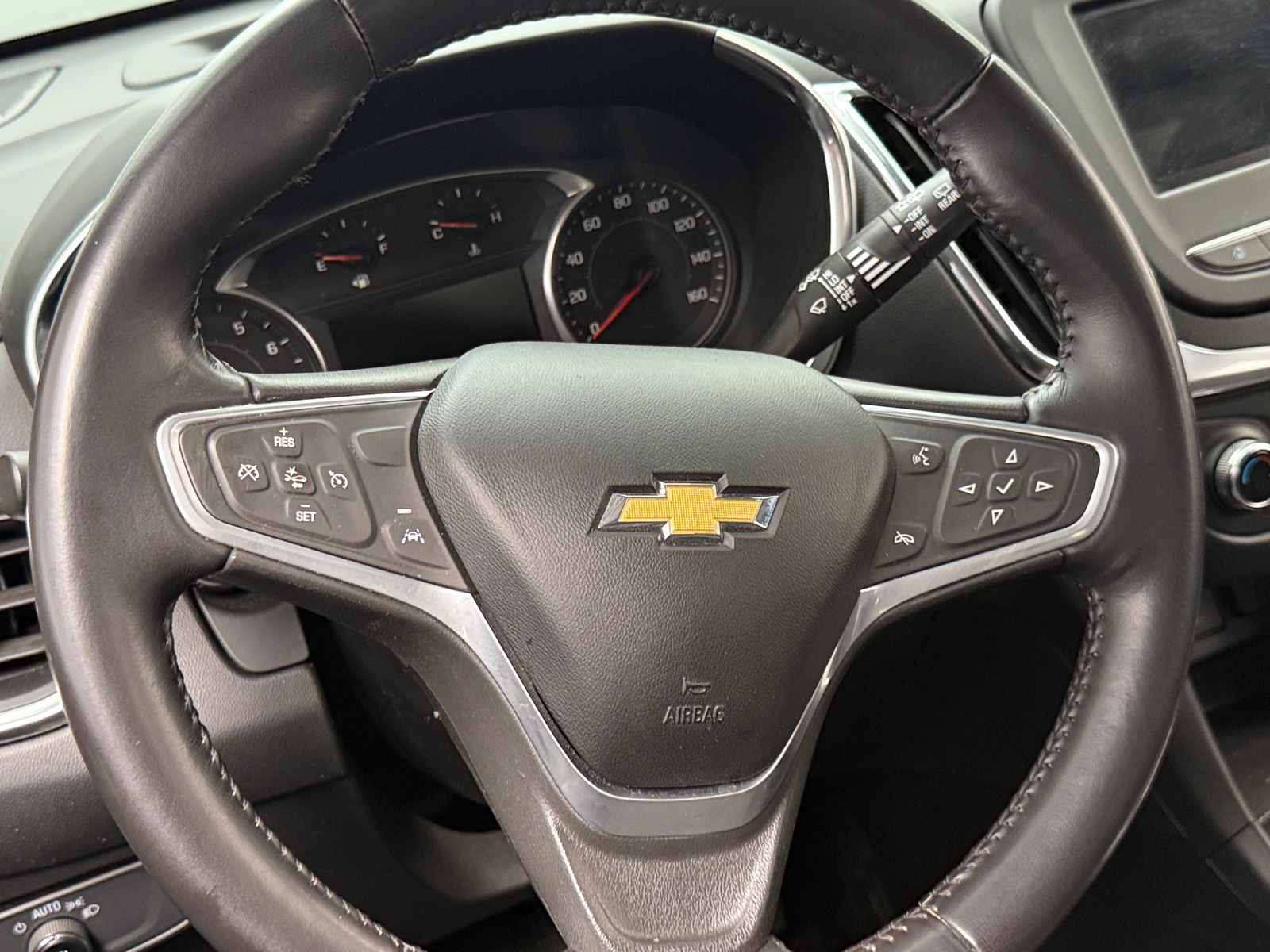 Thumbnail: 2022 Chevrolet Equinox - 5
