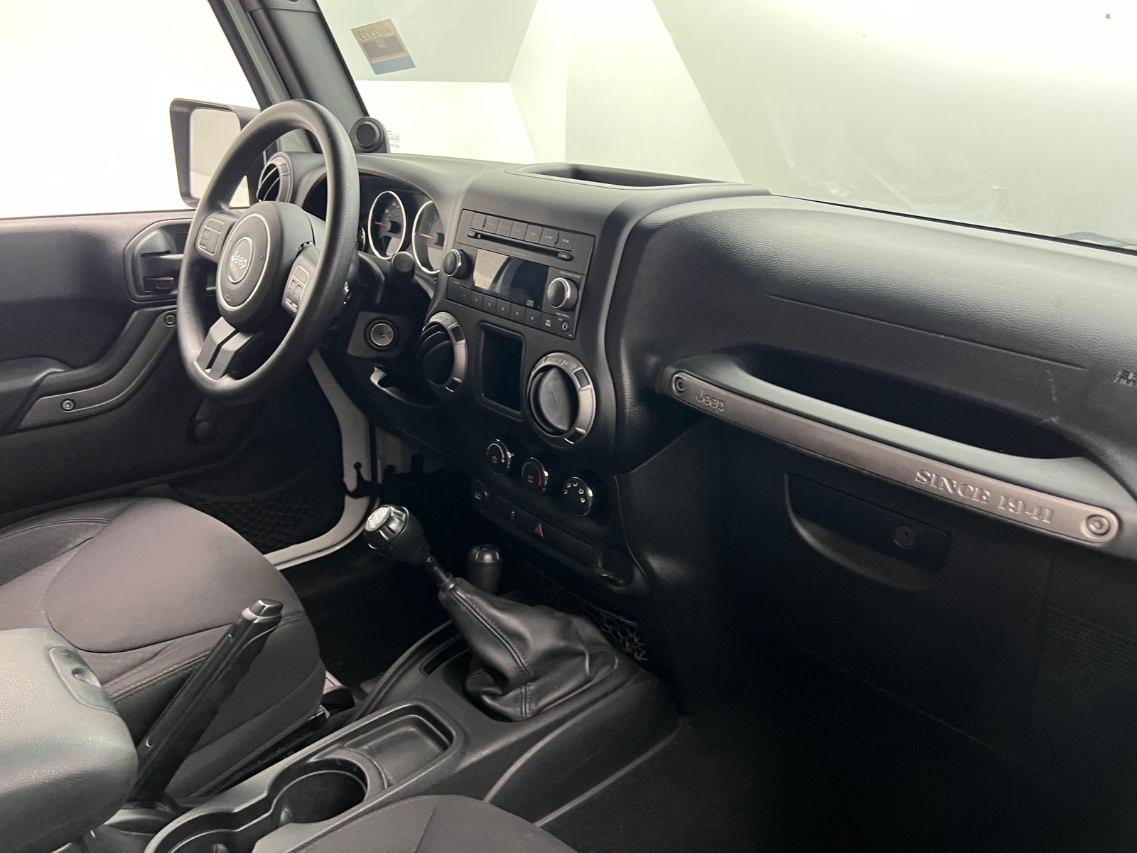 Thumbnail: 2013 Jeep Wrangler - 3