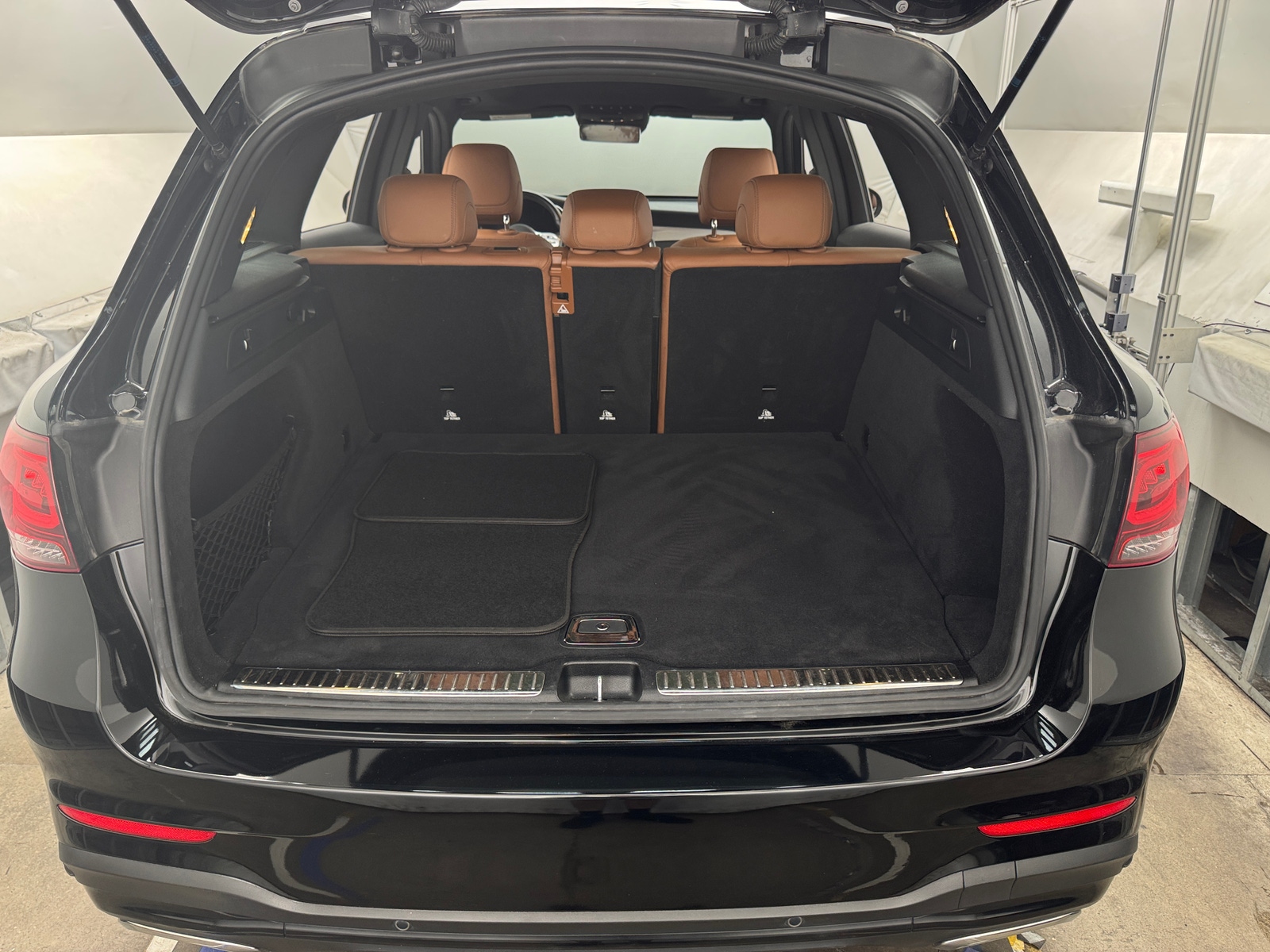 Thumbnail: 2021 Mercedes-Benz GLC - 6