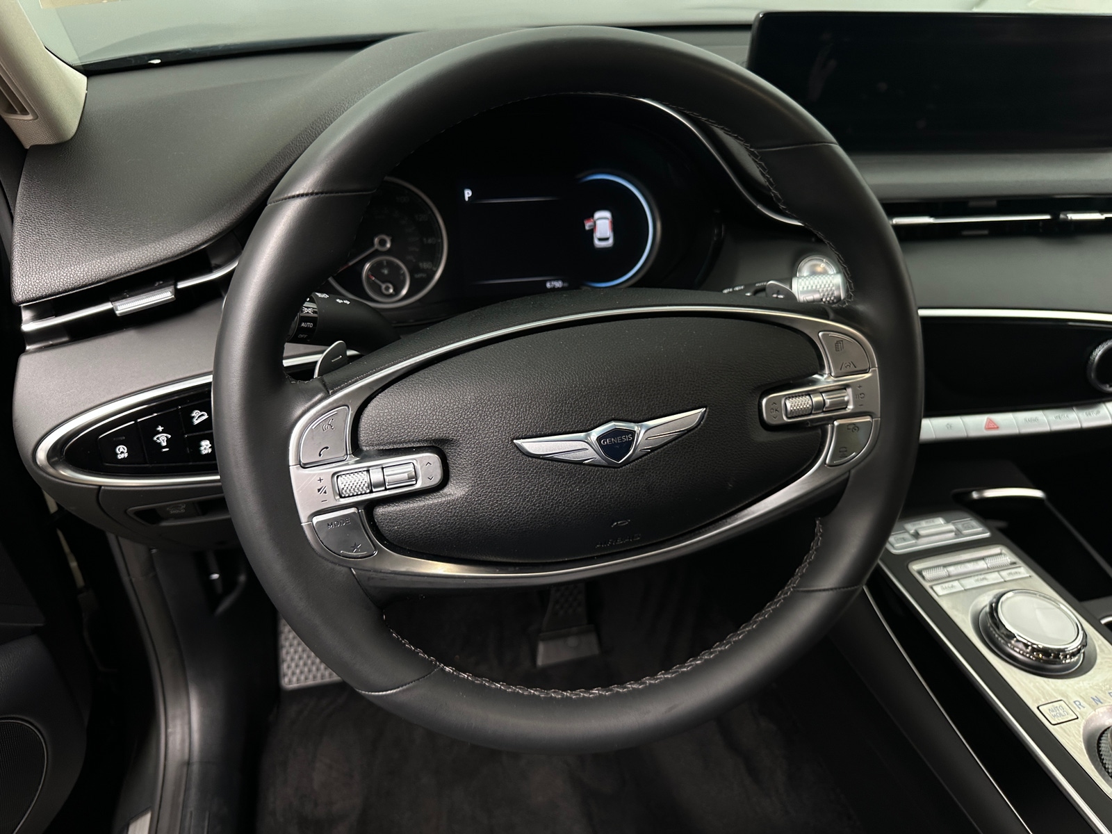 Thumbnail: 2025 Genesis GV70 - 4