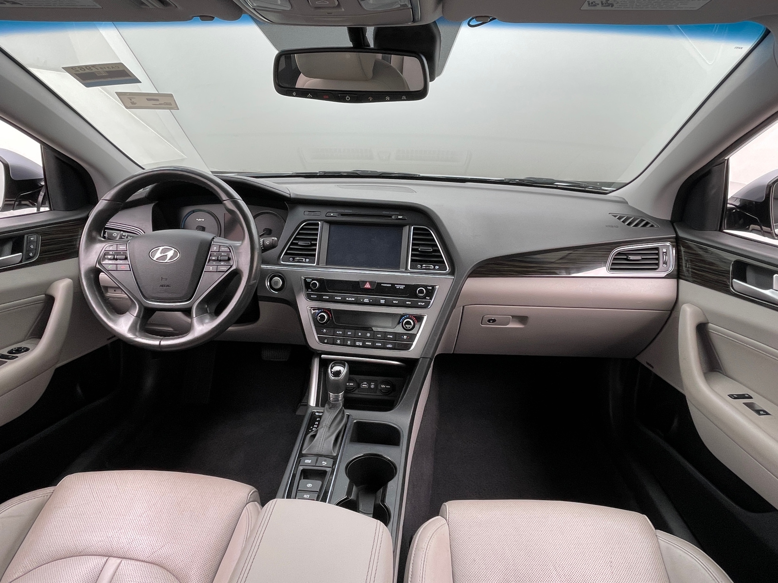 Thumbnail: 2016 Hyundai Sonata - 2