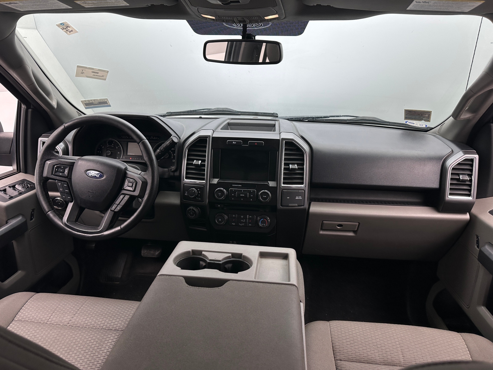 Thumbnail: 2016 Ford Econoline - 3