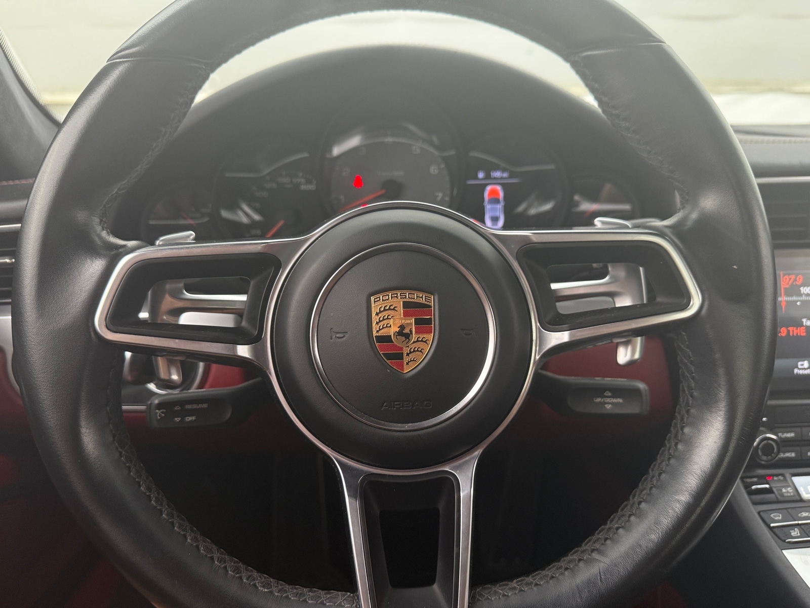 Thumbnail: 2017 Porsche 911 - 3