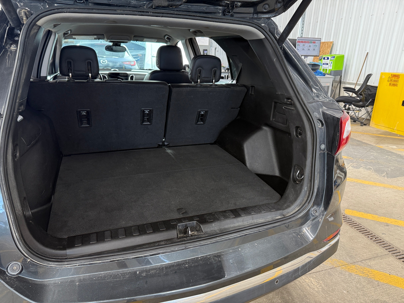 Thumbnail: 2018 Chevrolet Equinox - 6
