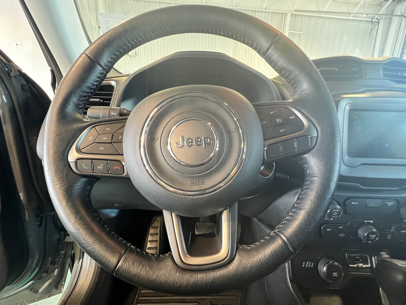 Thumbnail: 2020 Jeep Renegade - 4