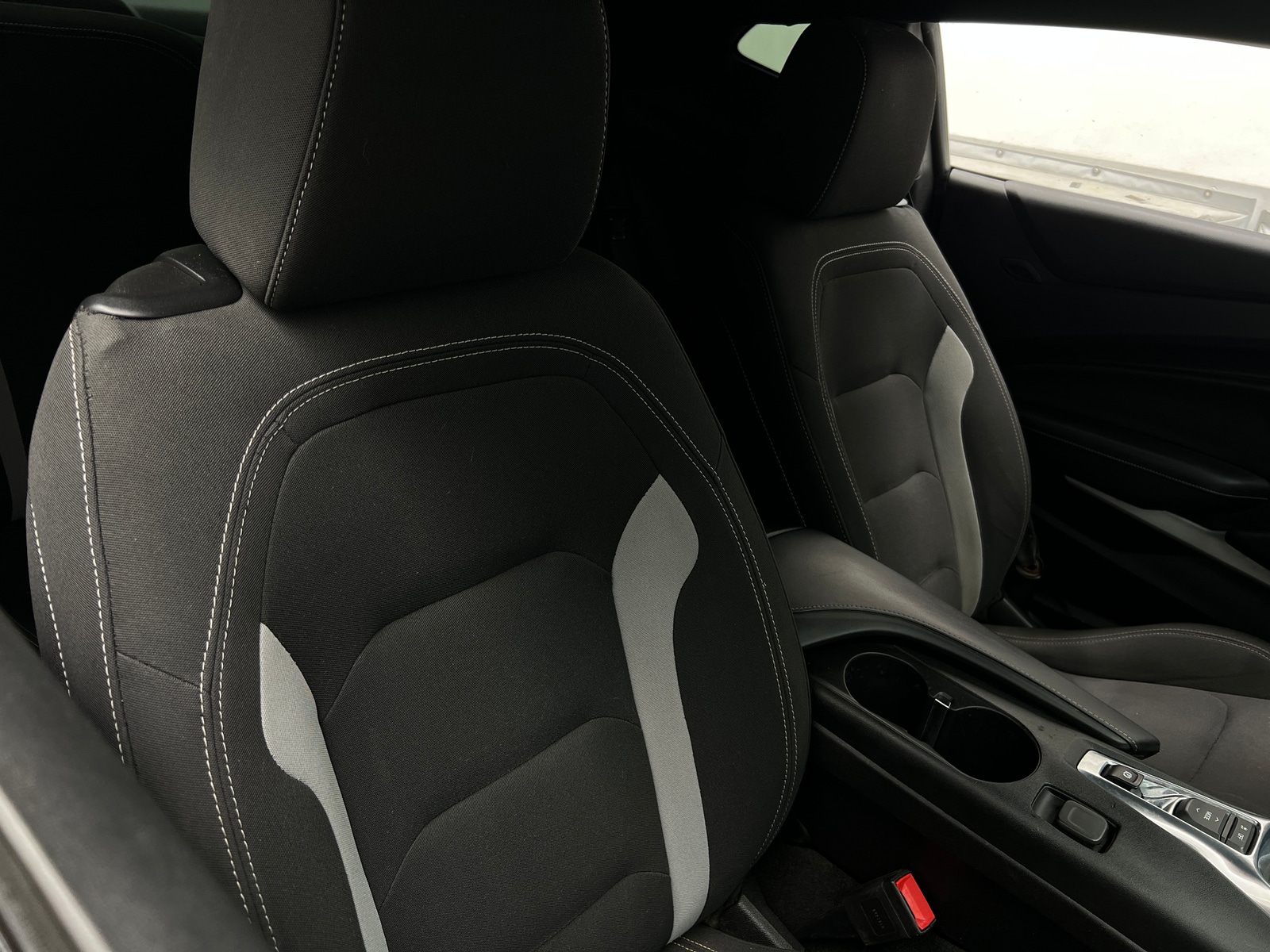 Thumbnail: 2019 Chevrolet Camaro - 2