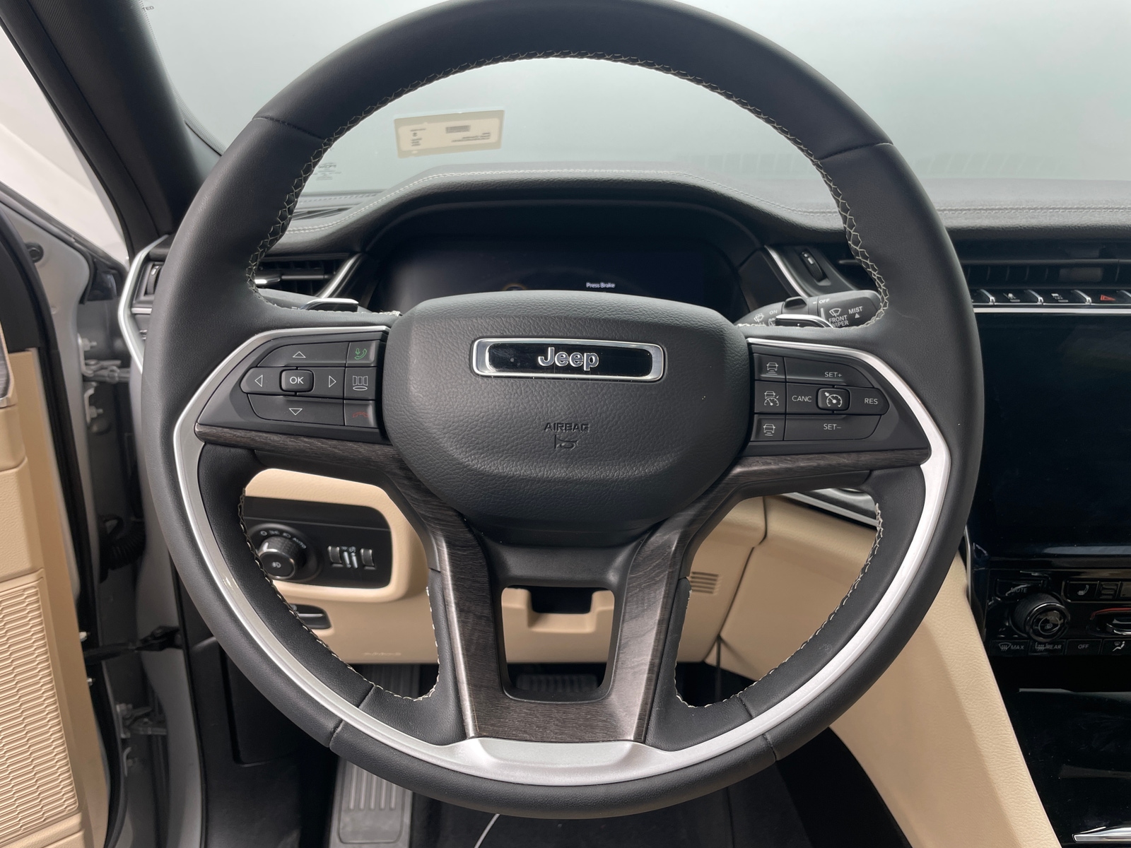 Thumbnail: 2024 Jeep Grand Cherokee - 5