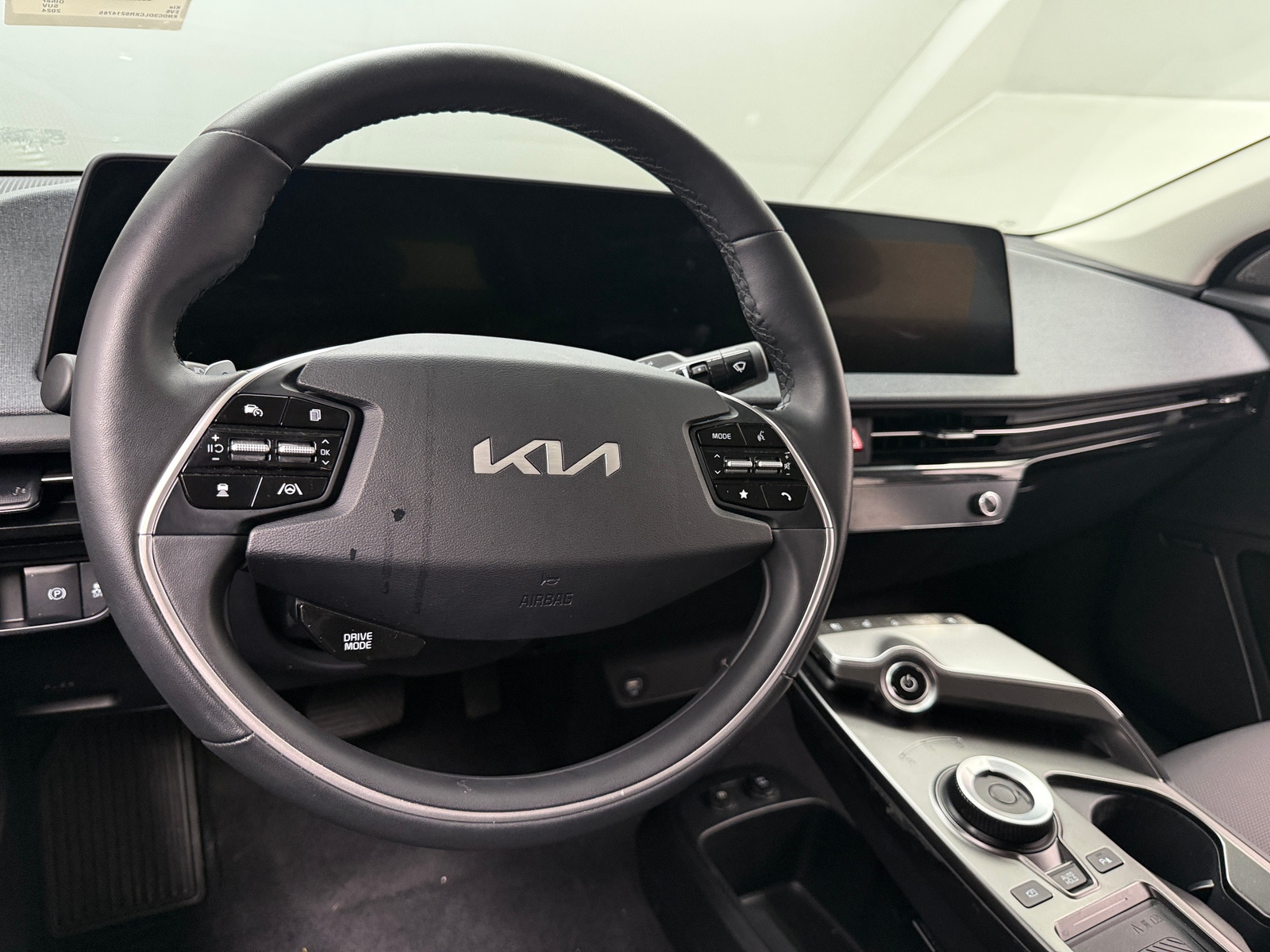 Thumbnail: 2024 Kia EV6 - 4