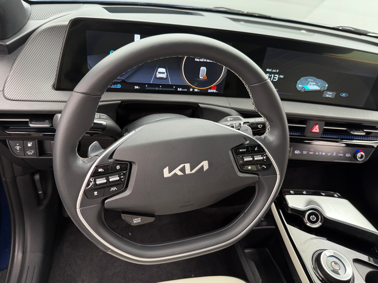 Thumbnail: 2022 Kia EV6 - 4