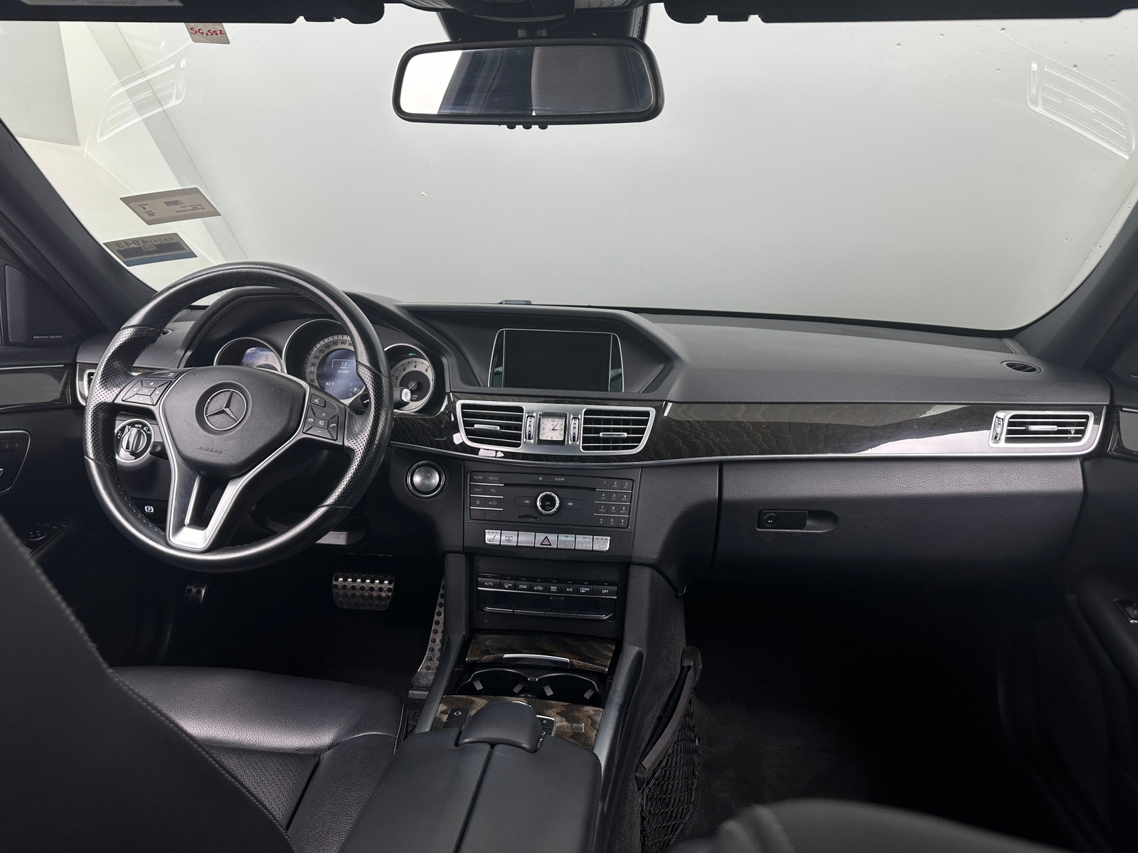 Thumbnail: 2016 Mercedes-Benz E-Class - 2