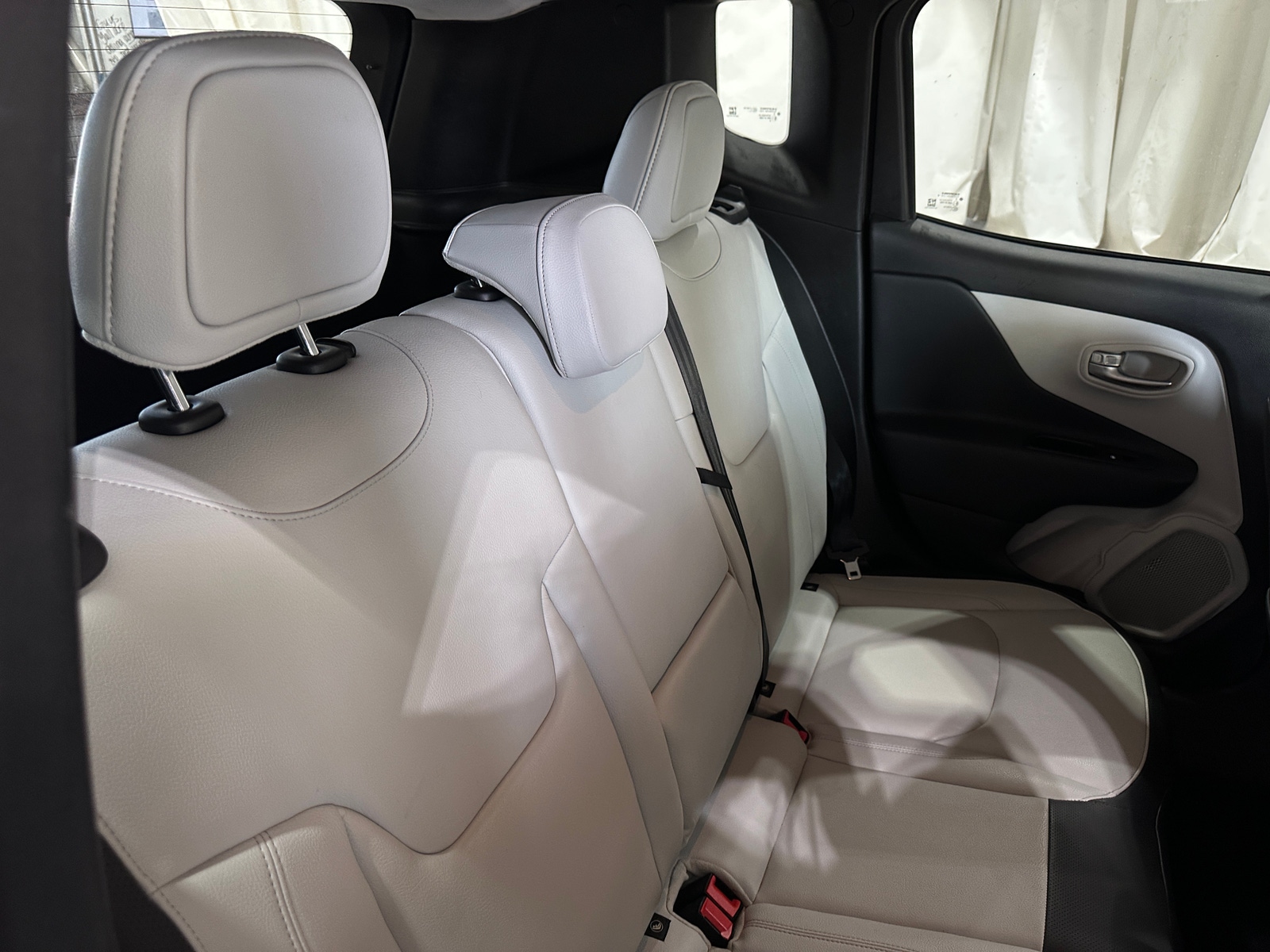 Thumbnail: 2021 Jeep Renegade - 5