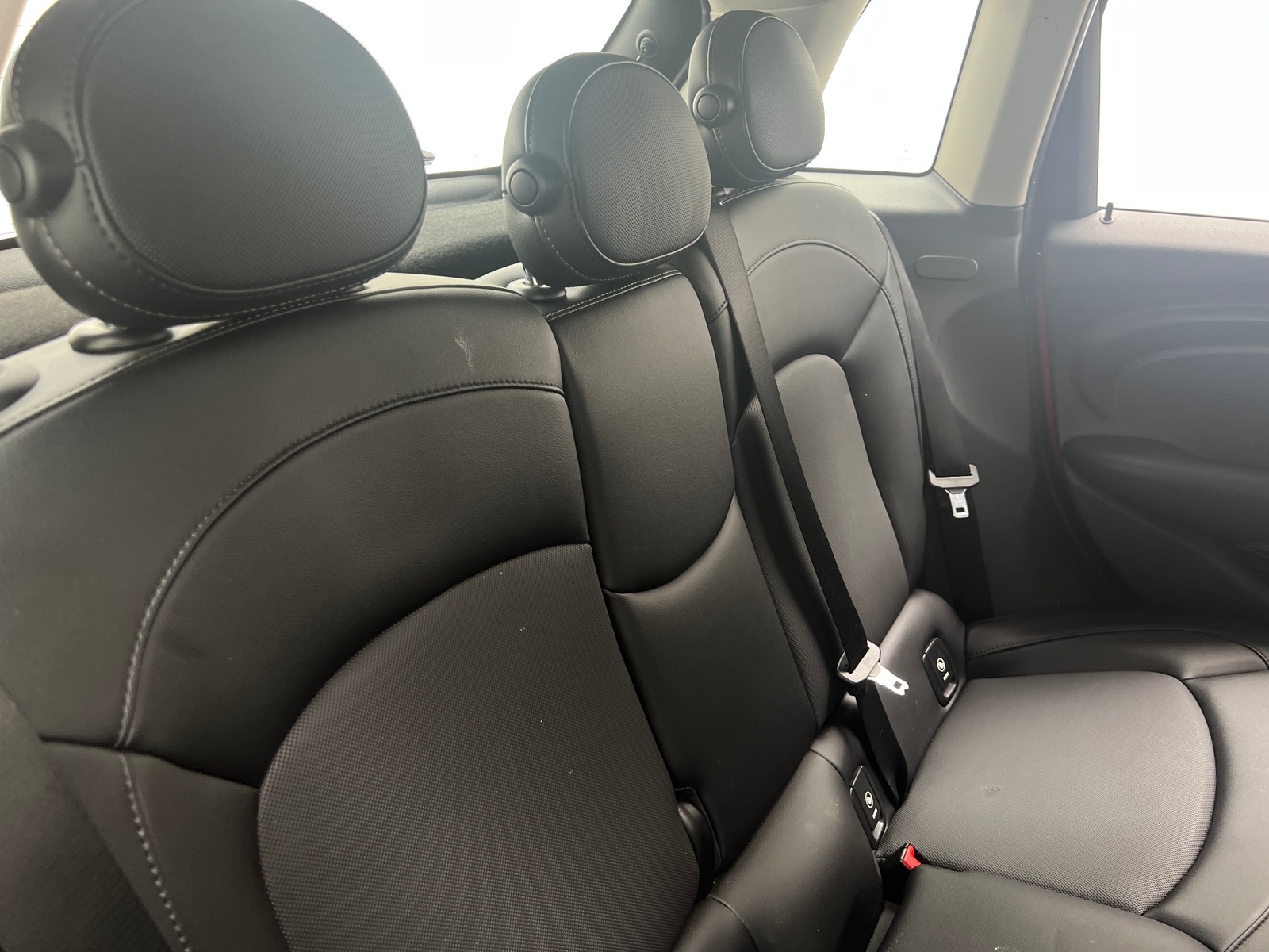 Thumbnail: 2017 MINI Cooper Hardtop - 5