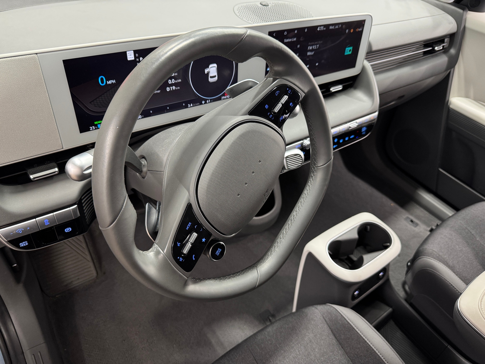 Thumbnail: 2022 Hyundai Ioniq 5 - 3