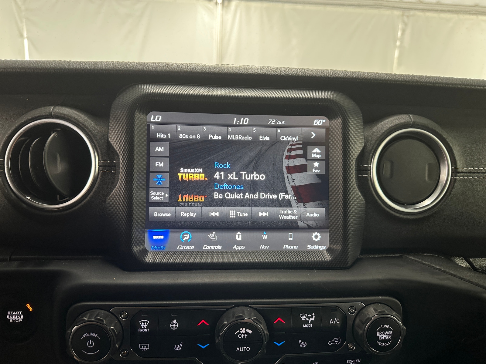 Thumbnail: 2022 Jeep Wrangler - 3