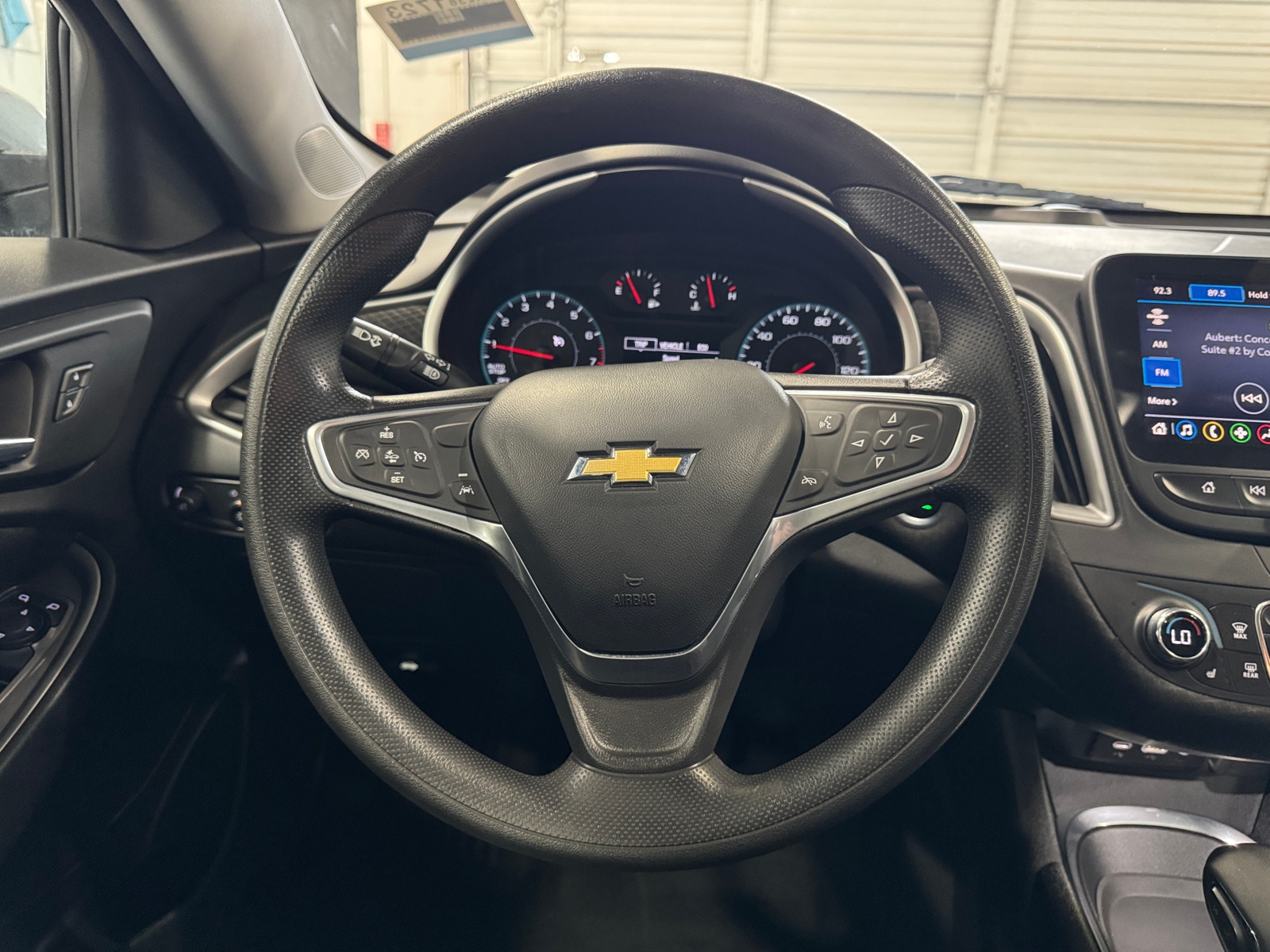 Thumbnail: 2023 Chevrolet Malibu - 5