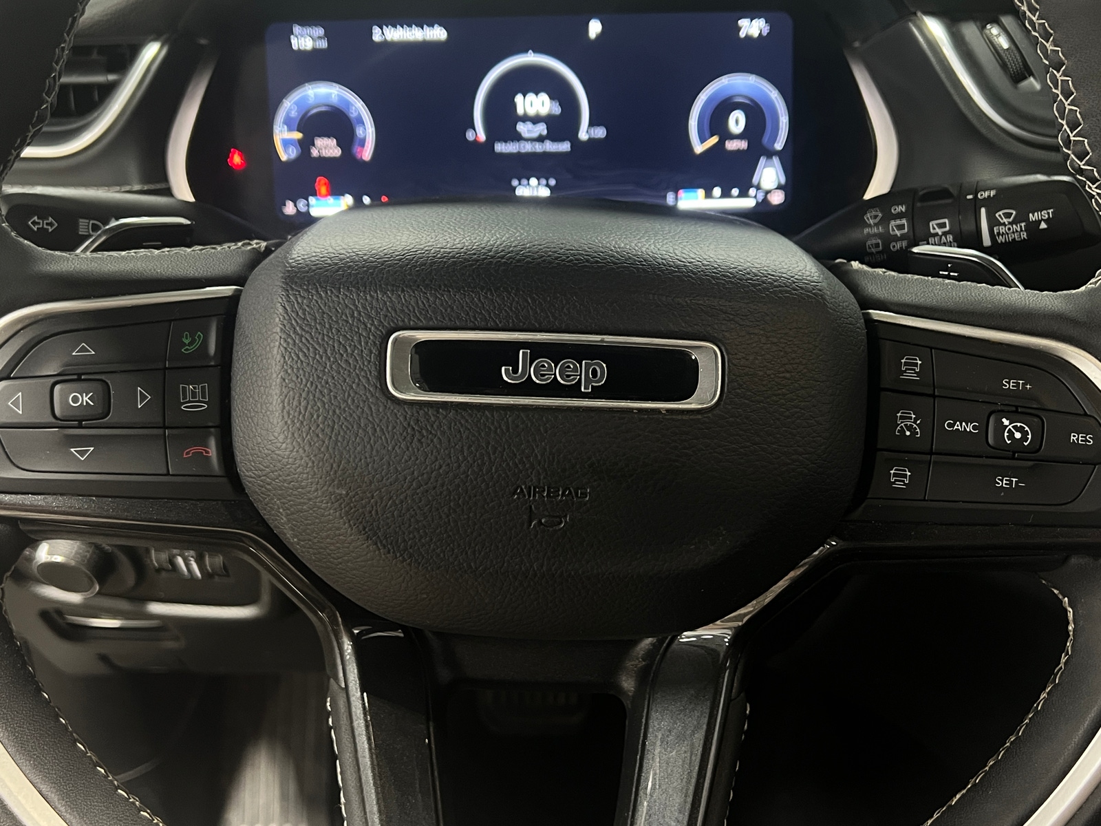 Thumbnail: 2023 Jeep Grand Cherokee - 5