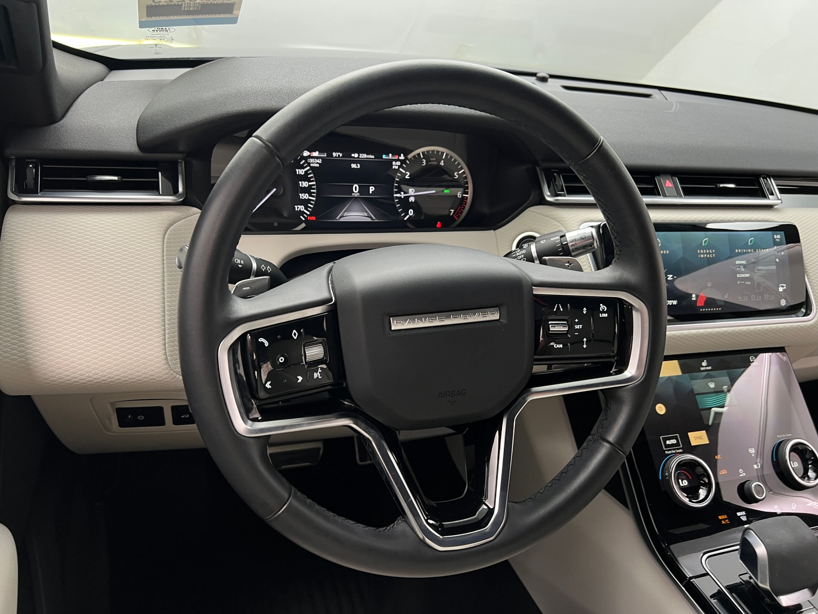 Thumbnail: 2023 Land Rover Range Rover Velar - 4