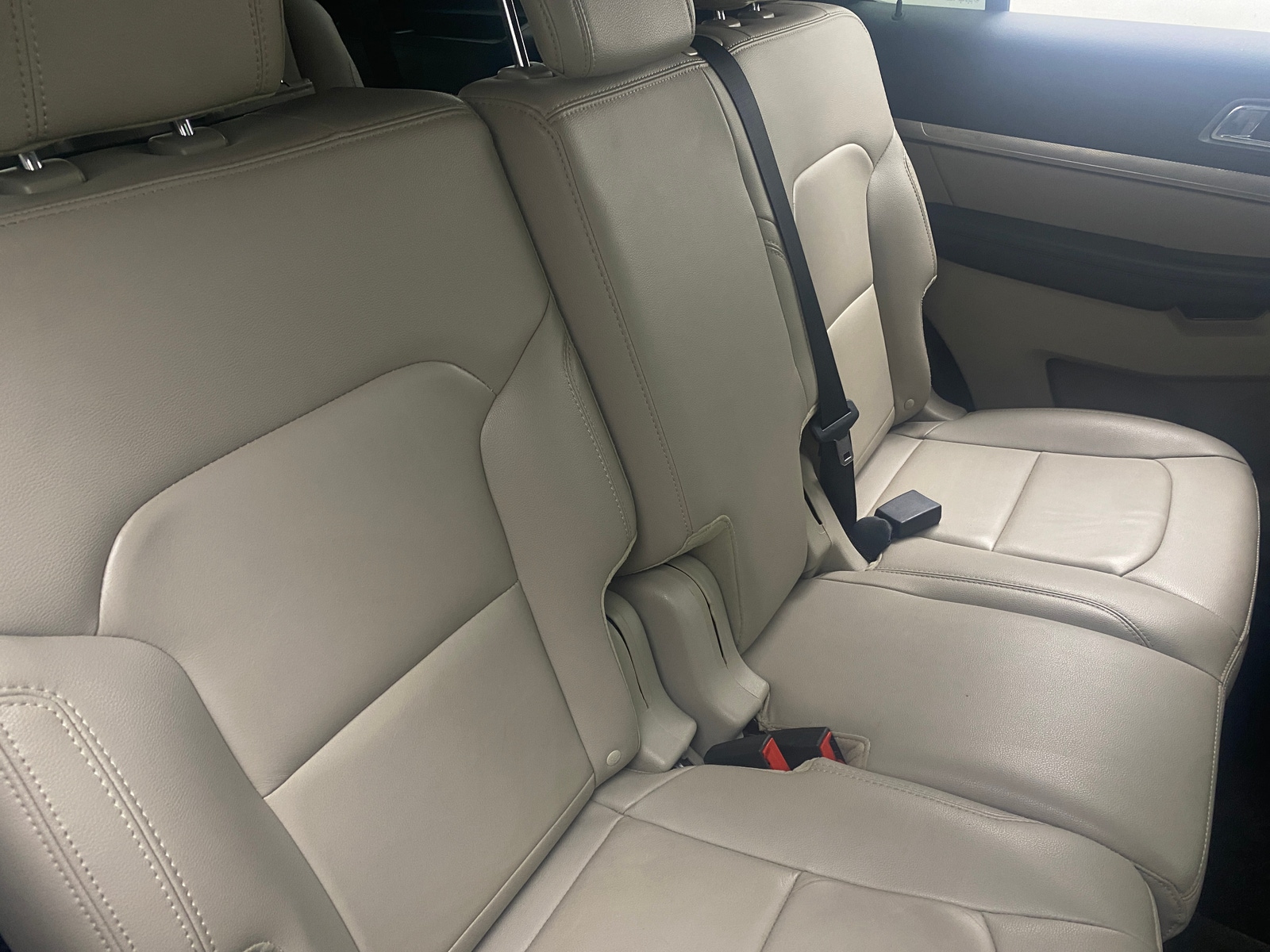 Thumbnail: 2018 Ford Explorer - 6