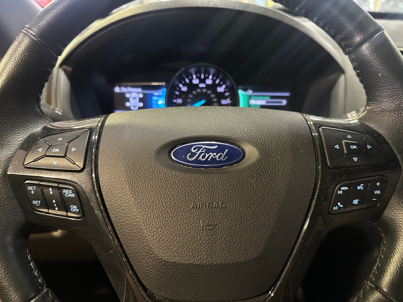 Thumbnail: 2018 Ford Explorer - 5
