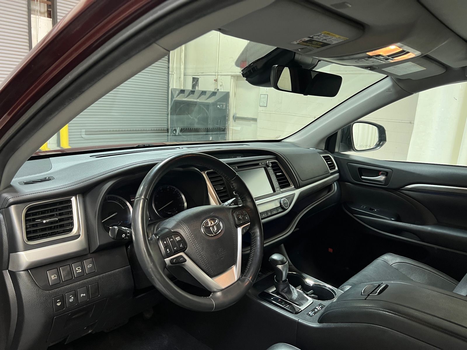 Thumbnail: 2019 Toyota Highlander - 2