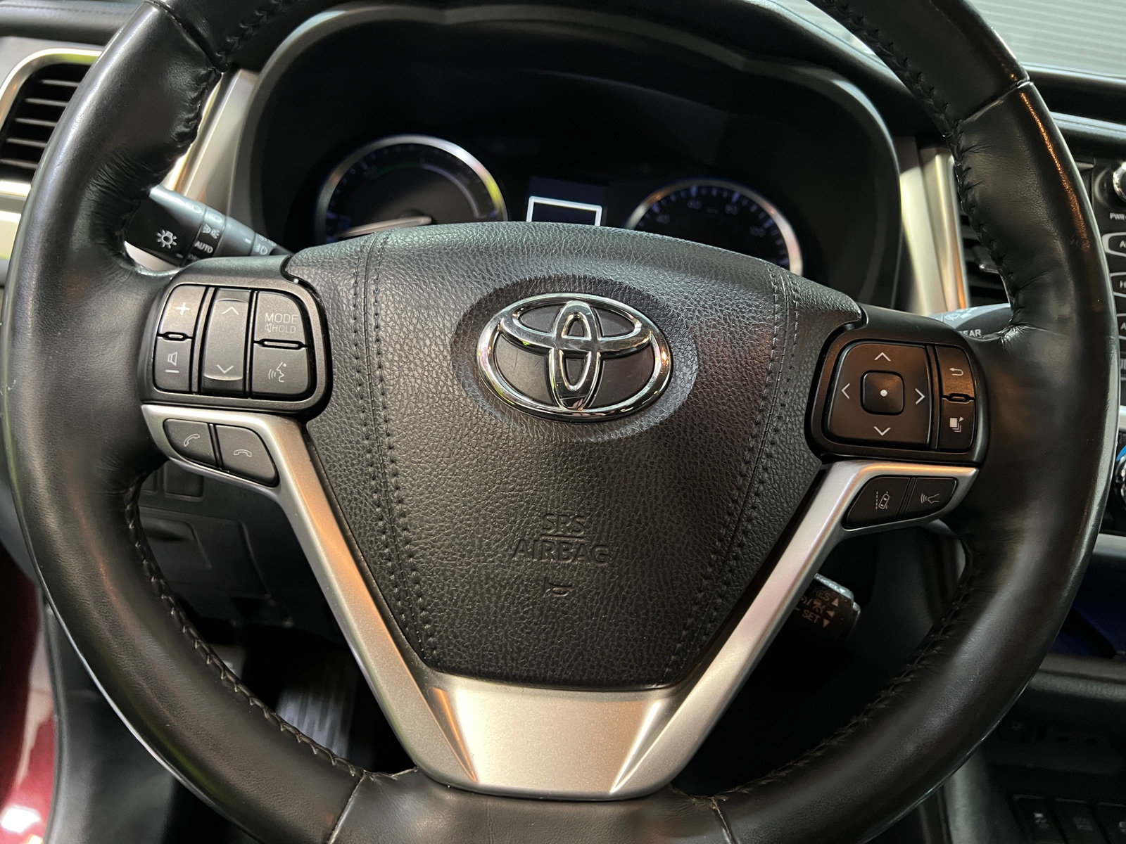 Thumbnail: 2019 Toyota Highlander - 4