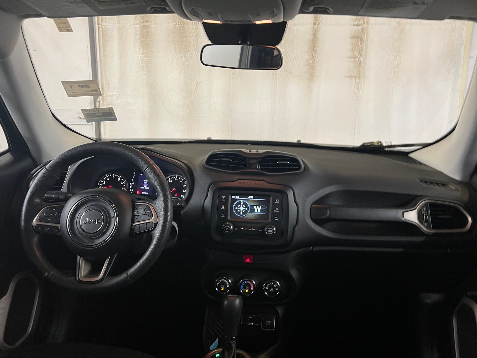 Thumbnail: 2017 Jeep Renegade - 3